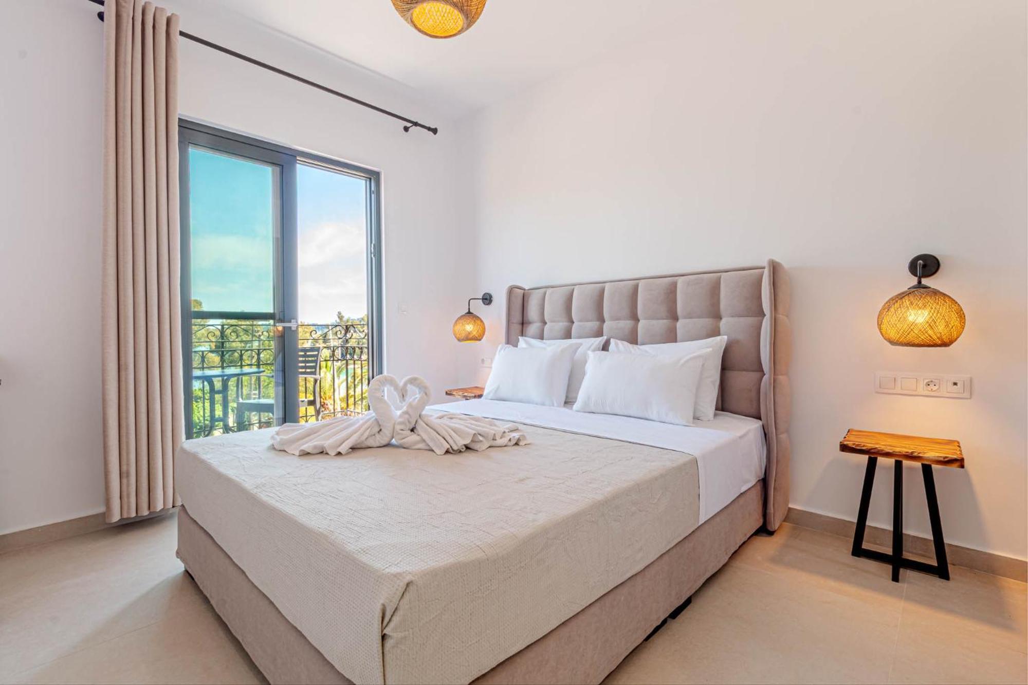 Ionian Arches Hotel Гувия Екстериор снимка